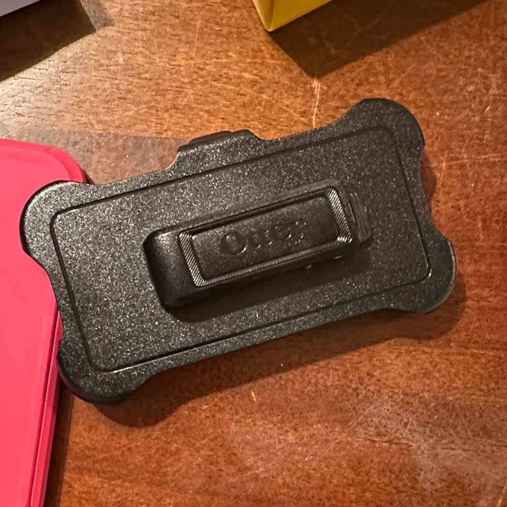 OtterBox Defender Series Pink Case for iPhone 11 Pro - Picture 11 of 12